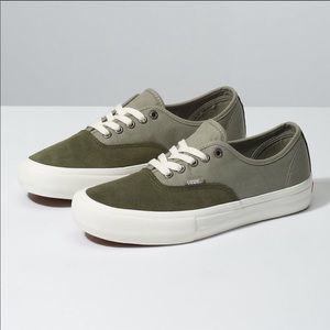 Authentic Pro Vans men